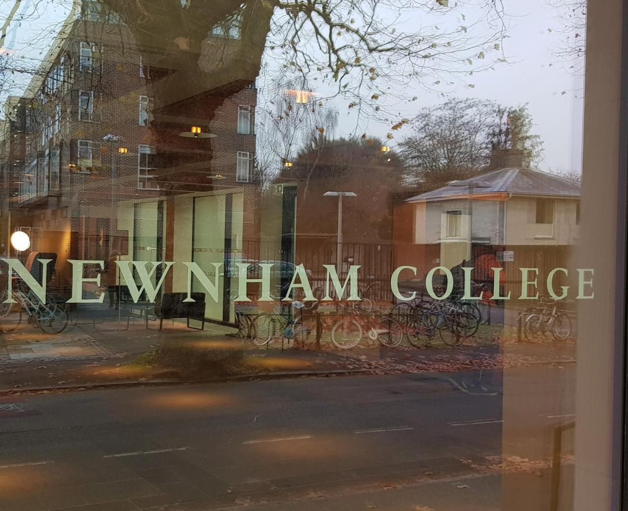 Newnham College - University Of Cambridge Buitenkant foto